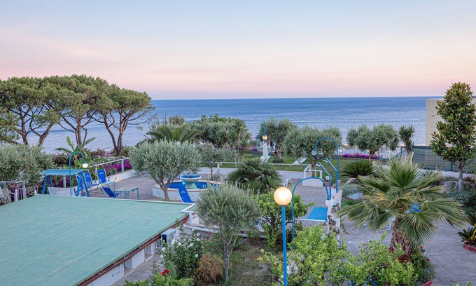 Sant'Angelo Hotel | Casa Adolfo Ischia
