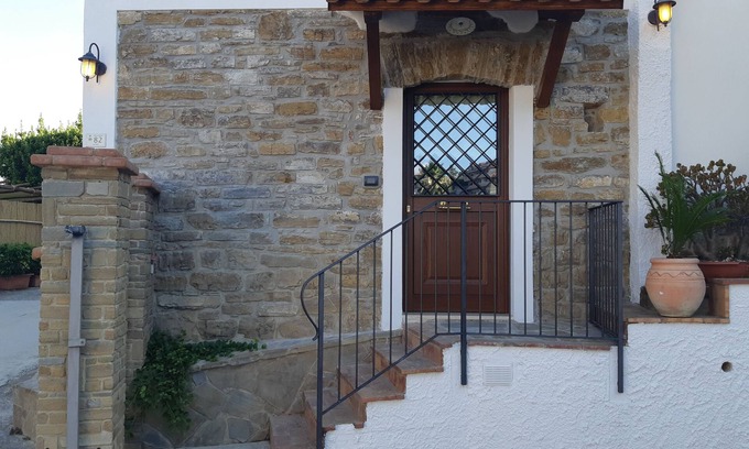 Agropoli Apartment | "Casa Alloro" apartment located in a quiet area of Agropoli.