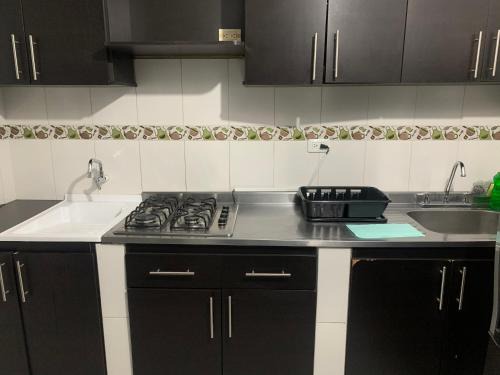 Engativa Apartment | Casa amplia cerca del cc Titan Plaza