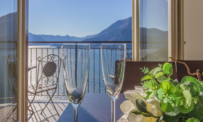 Perledo Apartment | casa andrea varenna varennaholidays