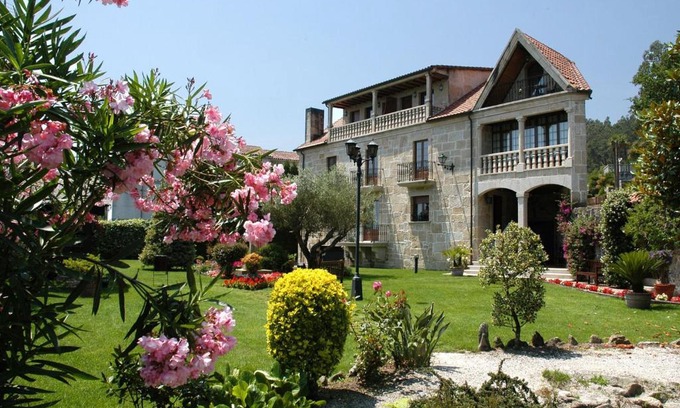 Lestrove House | Casa Antiga Do Monte