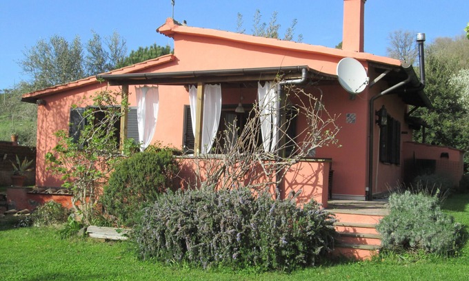 Lake Bracciano House | Casa Bella Vista Trevignano Romano Lake Bracciano view country cottage