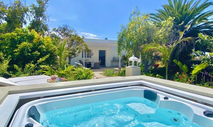 La Orotava Villa | Casa Boticaria, bonito Paraíso Privado con jardín y Jacuzzi.
