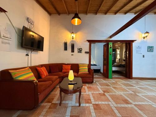 Jardin House | Casa & cabaña campestre equipadas, 13 personas, familias