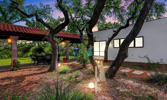 Wimberley House | Casa Cantera Guest House I 2 BR, stargazing