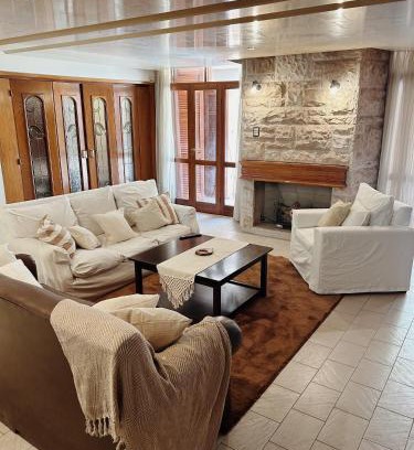 Mendoza City Center House | Casa Cedro, en el centro de Mendoza.