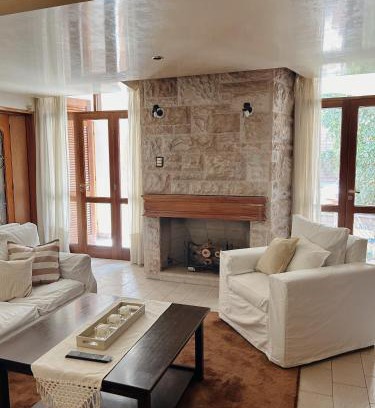 Mendoza City Center House | Casa Cedro Mendoza