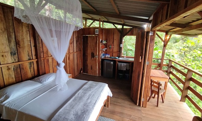 Bahia Solano Cabin | Casa Cielo: Cabaña Privada Frente al mar