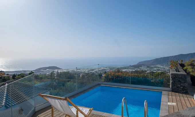 Tajuya Ski Chalet | Casa Cordobes by Huskalia