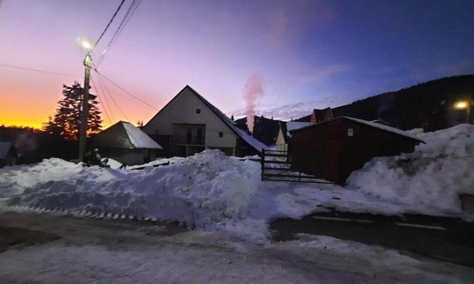 Vartop House | Casa Cornel