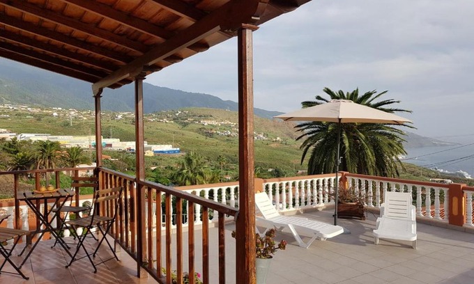 Brena Alta House | Casa Cruz