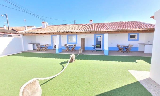 Baiona House | Casa da Costureira