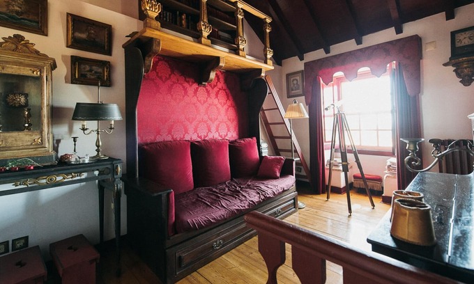 Monserrate House | Casa da Folha