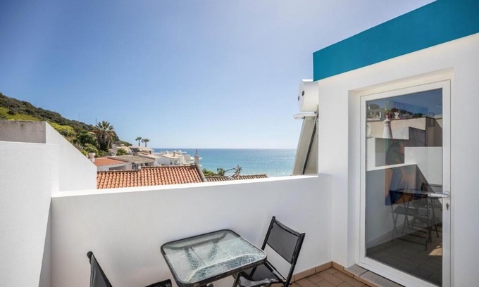 Salema House | Casa Da Paz