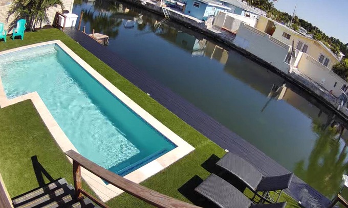 New Town House | Casa Del Mar Pool & Ocean Access Key West