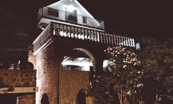 Maslenica House | Casa Di Famiglia