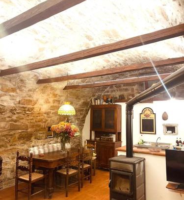 Foresto Sparso House | Casa di sassi