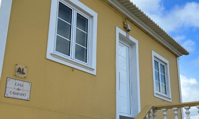 Praia da Vitoria House | CASA do CAMINHO