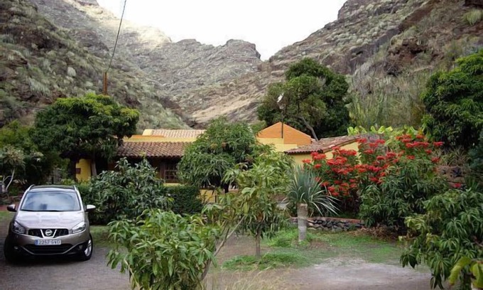 Santa Cruz de Tenerife Cottage | Casa Dos Barrancos for 4 people