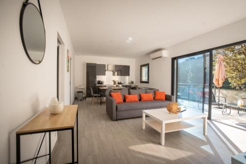 Sollacaro Apartment | Casa Emma