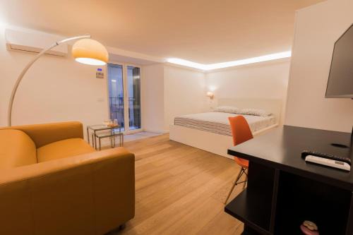 Quartieri Spagnoli Apartment | Casa Fabrizio Ai Gradoni Di Chiaia