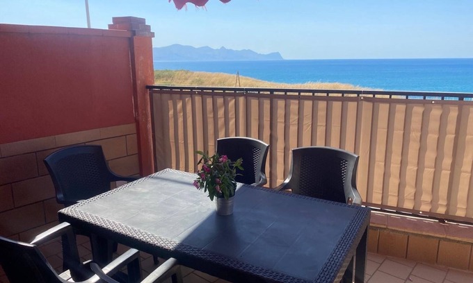 Balestrate Apartment | CASA FABRIZIO WITH VERANDA SEA VIEW AND TOWN CENTRE! OFFER € 200.00. INTERNET FR