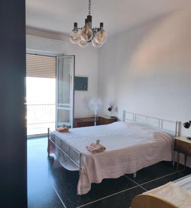 Varazze Apartment | Casa Fannì Spazio, Comodità e vista mozzafiato