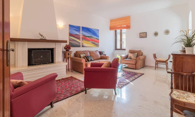 Grotte di Castro House | Casa Franco dreamlike apartment in the old town quarter