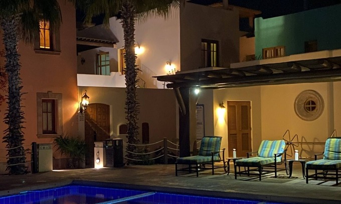Nopolo Condo | Casa Fresca by the lap pool