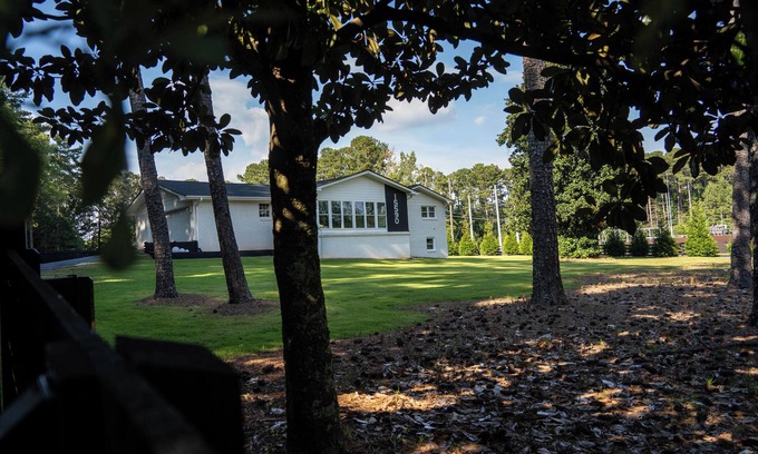 Milton House | Casa Gallery