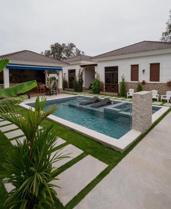 Olon House | Casa Grace Olón