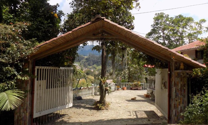 Granada House | CASA GRANADA