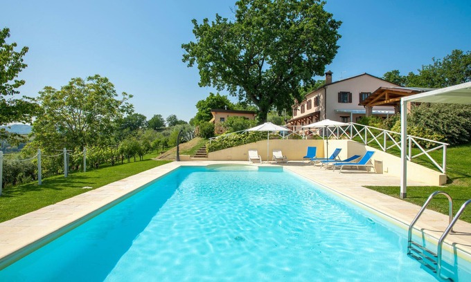 Cartoceto House | Casa Il Monte