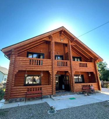 Rozavlea House | Casa Ilies