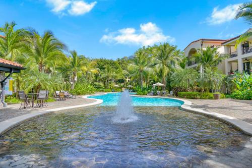 Coco Apartment | Casa Kokito, Ocean Views, Poolside Charm