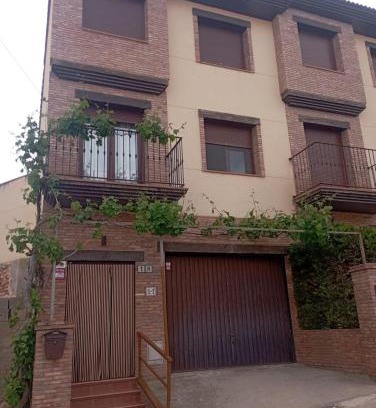 Villastar House | Casa La Parra en Teruel