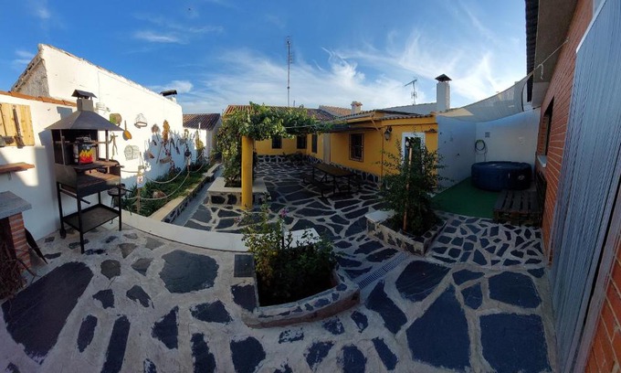 Camarenilla House | Casa Labradores Piscina, SPA, Barbacoa y Salon Juegos