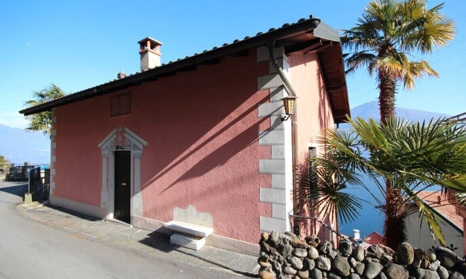 San Bartolomeo Apartment | Casa Lago Azzurro Relaxation puur for vacation & time out