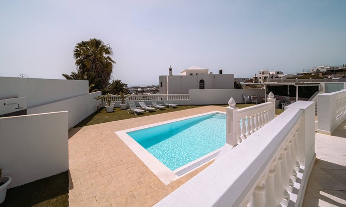 Tias Ski Chalet | Casa Las Cuestas