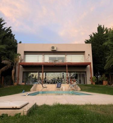 Las Grutas House | Casa Laura