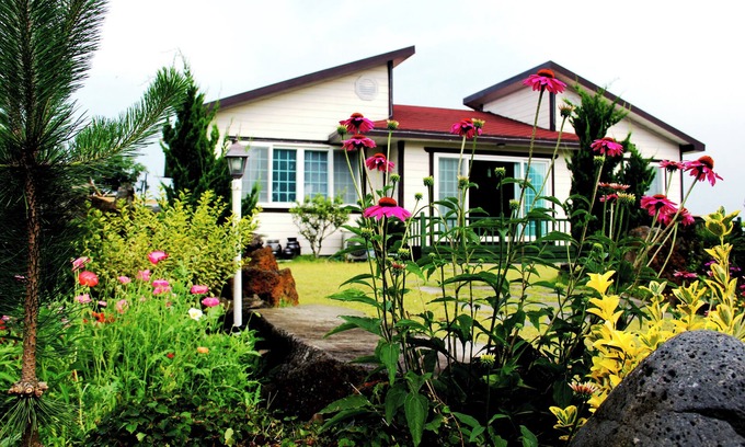 Hallim Condo | Casa Linda Pension-Acommodation