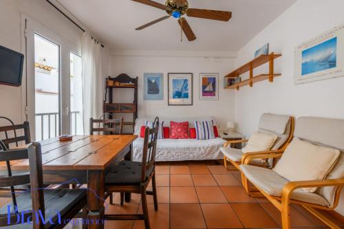 Cadaques Apartment | Casa Llúcia - Check-out 1 pm I 3' playa I planta baja I céntrico I equipado