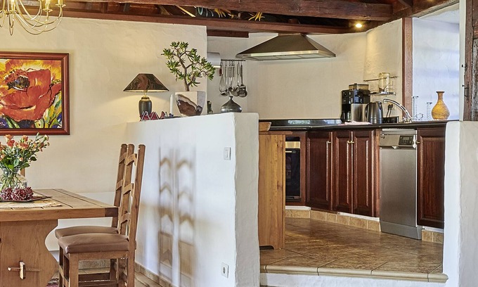 Los Llanos House | Casa Los Suenos cozy country house with sea and mountain views