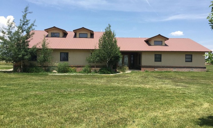 Durango House | Casa Luna, Gather at our Ranch! 15 min from Downtown Durango