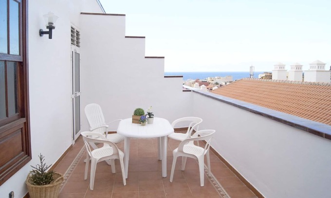 Puerto de la Cruz Apartment | Casa María Luisa - Terrace, wifi, and tranquility