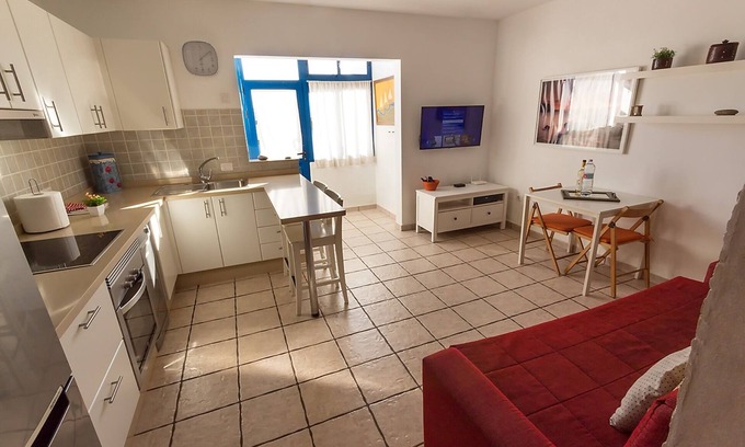 Caleta de Famara Apartment | Casa Maralba Famara nice place in Lanzarote