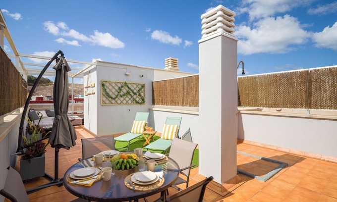 Sardina Apartment | Casa Maresía - Ocean View Penthouse, Terrace & BBQ