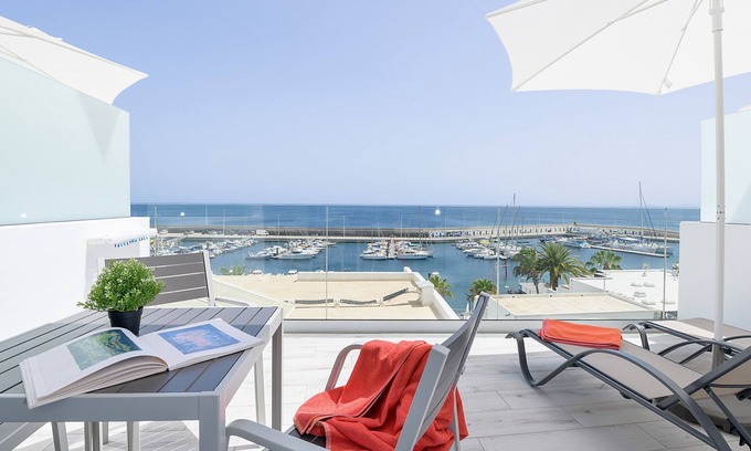 Puerto del Carmen Ski Chalet | Casa Mercedes, Apartment 3