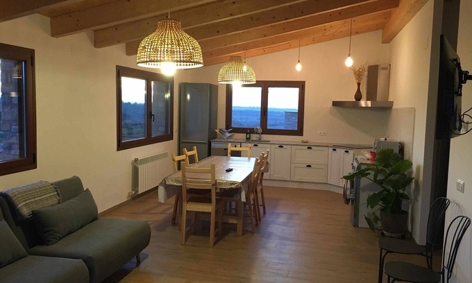 Pujalt House | Casa Mestres Para 4 Personas