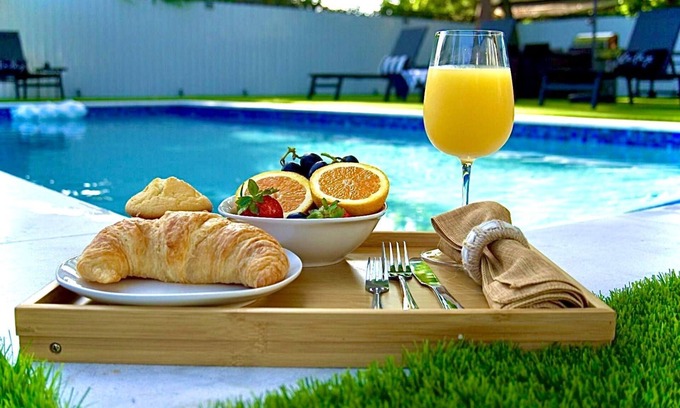 Allapattah House | Casa-Mia: 2BR/2BA/6PPL Pool & Parking at 10 Mins to Wynwood- Super Clean & Chic